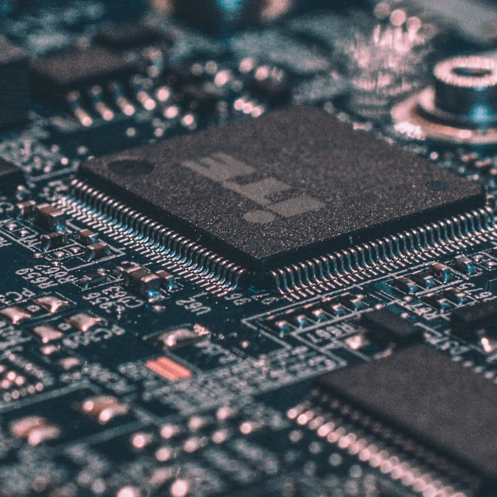 Visual break - motherboard image